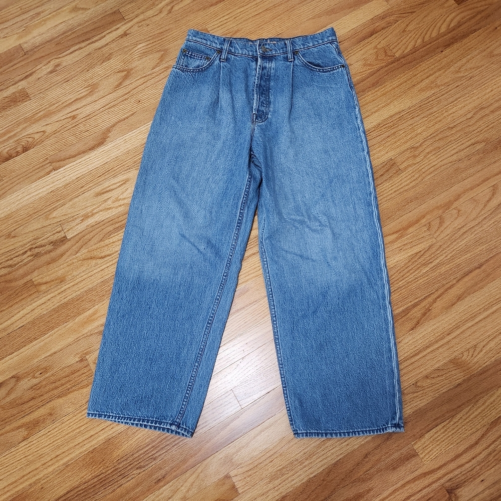 MOTHER Snacks Pleated Fun Dip Ankle Jeans size 27